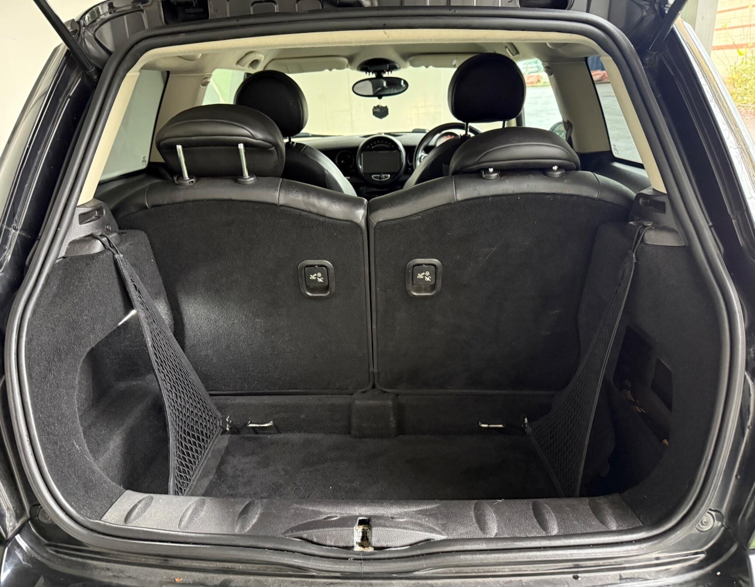 Used MINI Hatch 2011 for sale - 76752765: Photo 8