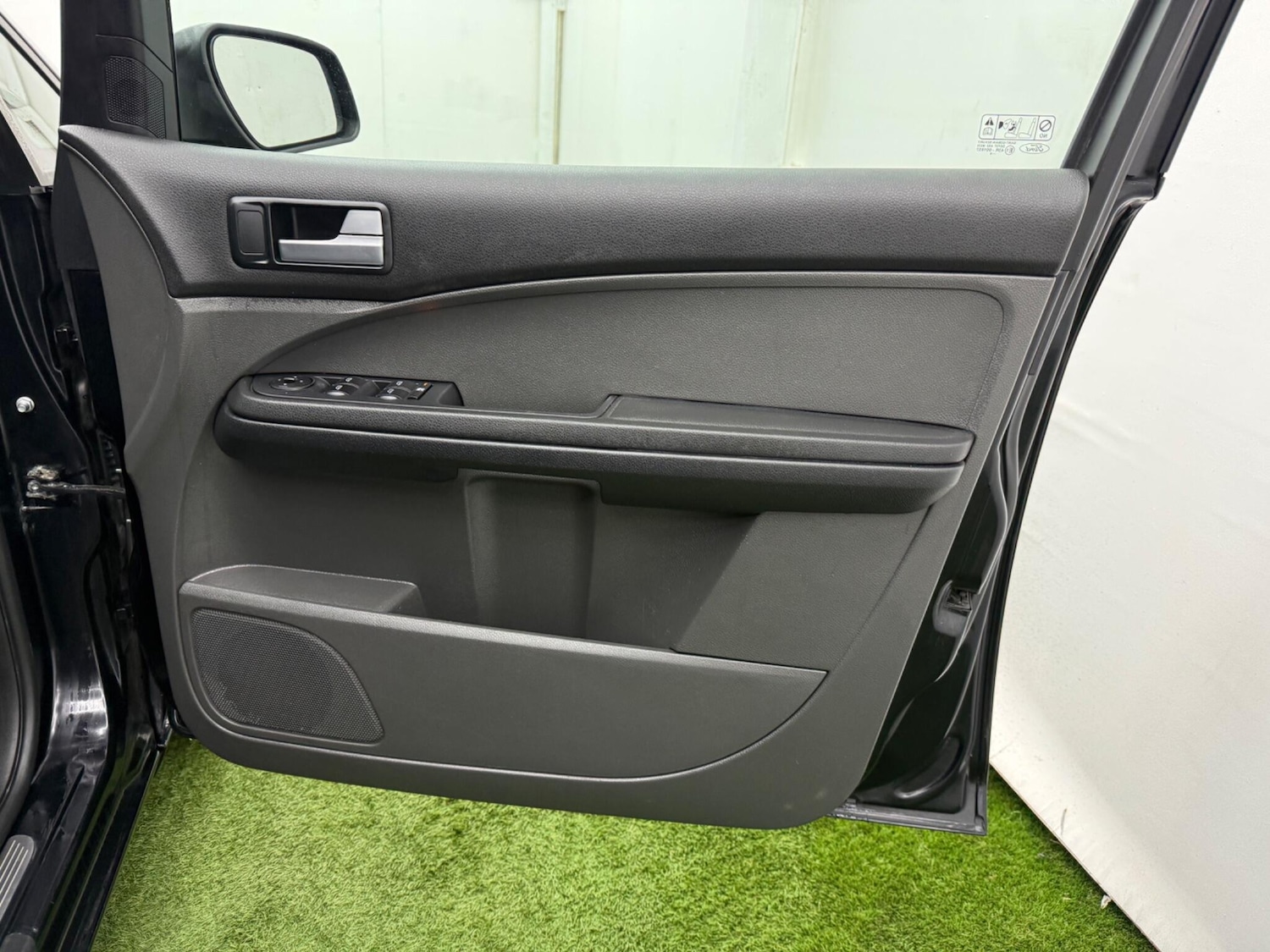 Used Ford Focus C-Max 2006 for sale - 77237659: Photo 16