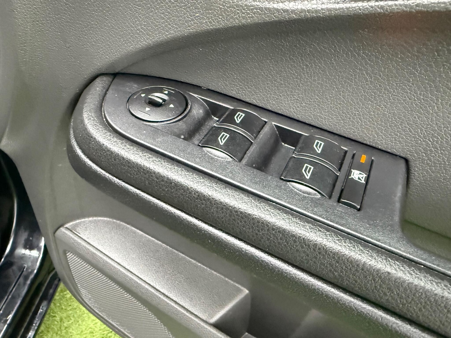 Used Ford Focus C-Max 2006 for sale - 77237659: Photo 39