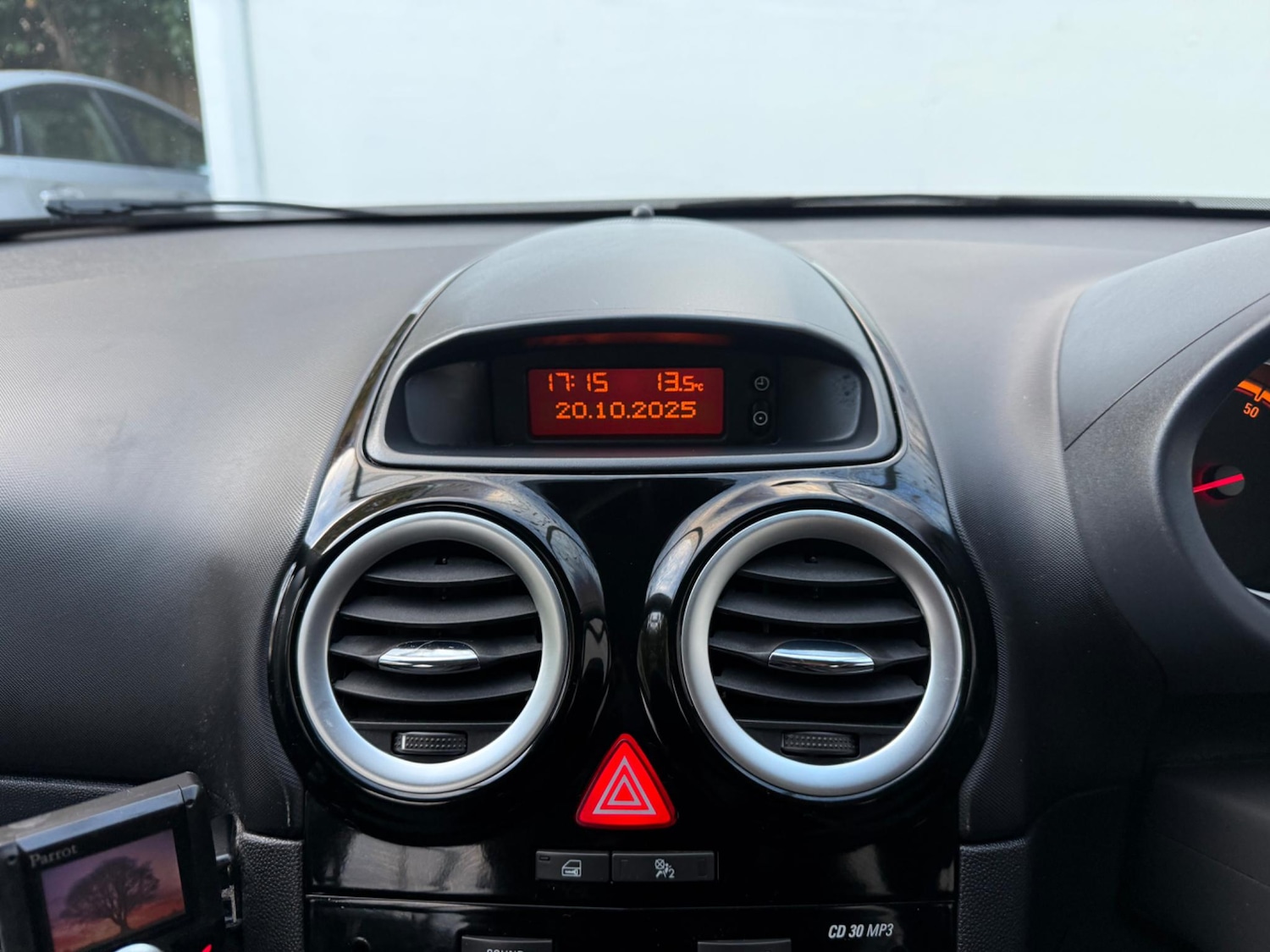 Used Vauxhall Corsa 2007 for sale - 76326371: Photo 29