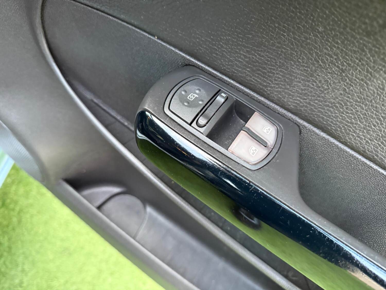 Used Vauxhall Corsa 2007 for sale - 76326371: Photo 40