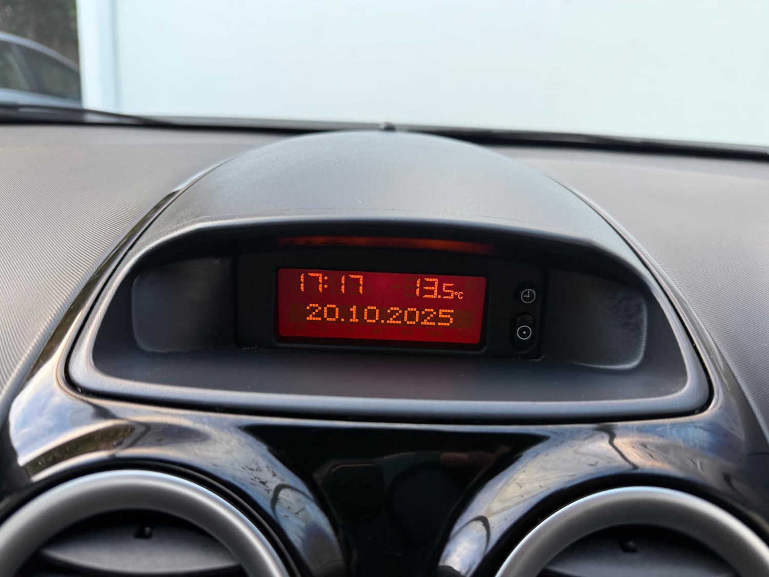 Used Vauxhall Corsa 2007 for sale - 76326371: Photo 43