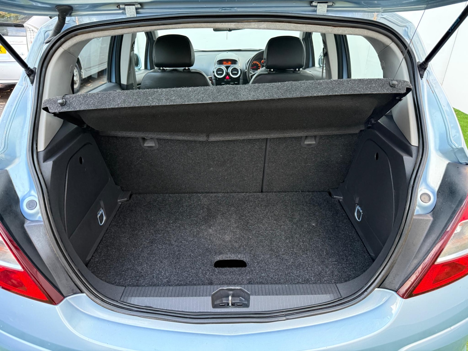 Used Vauxhall Corsa 2007 for sale - 76326371: Photo 8