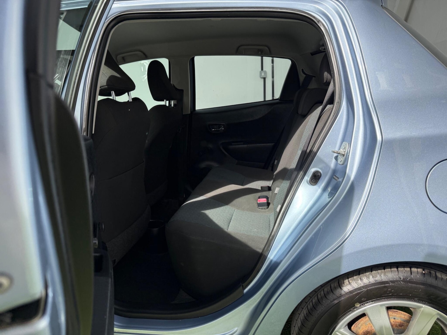 Used Toyota Yaris 2011 for sale - 77978280: Photo 22