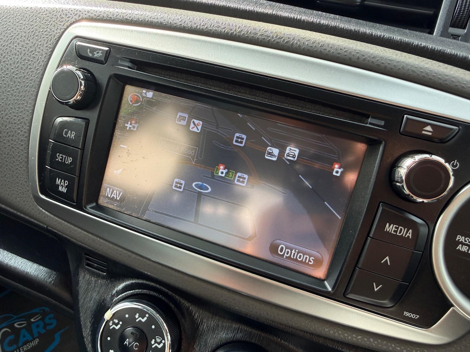 Used Toyota Yaris 2011 for sale - 77978280: Photo 47