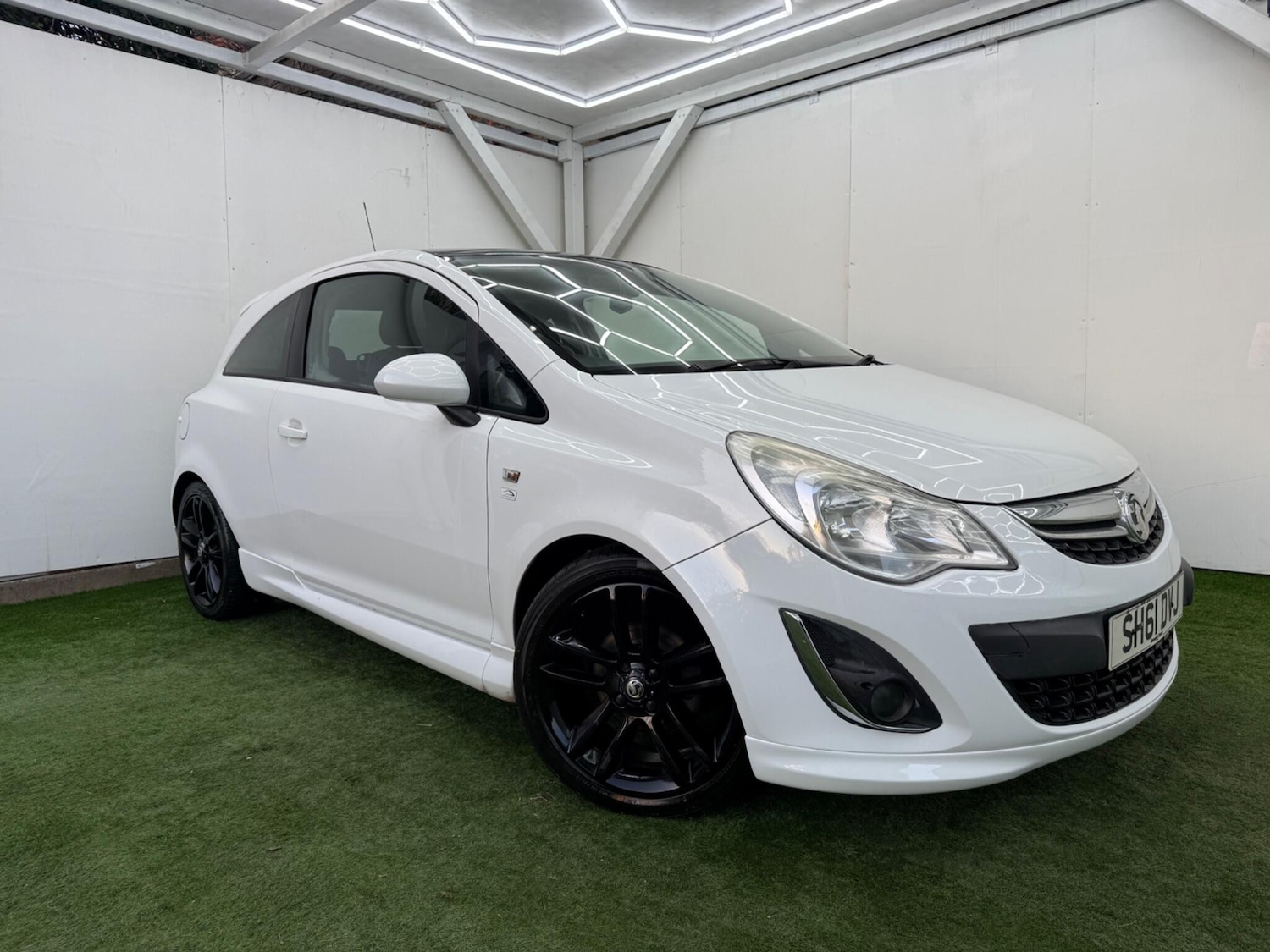 Used Vauxhall Corsa 2011 for sale - 77084487: Photo 4