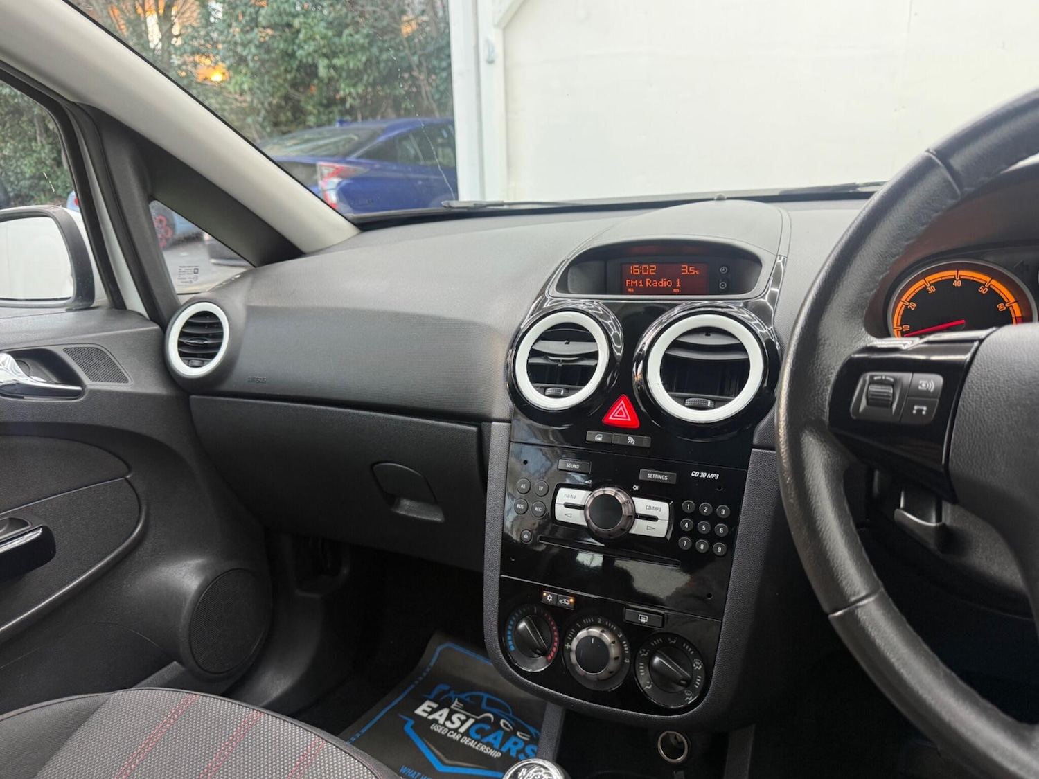 Used Vauxhall Corsa 2011 for sale - 77084487: Photo 49