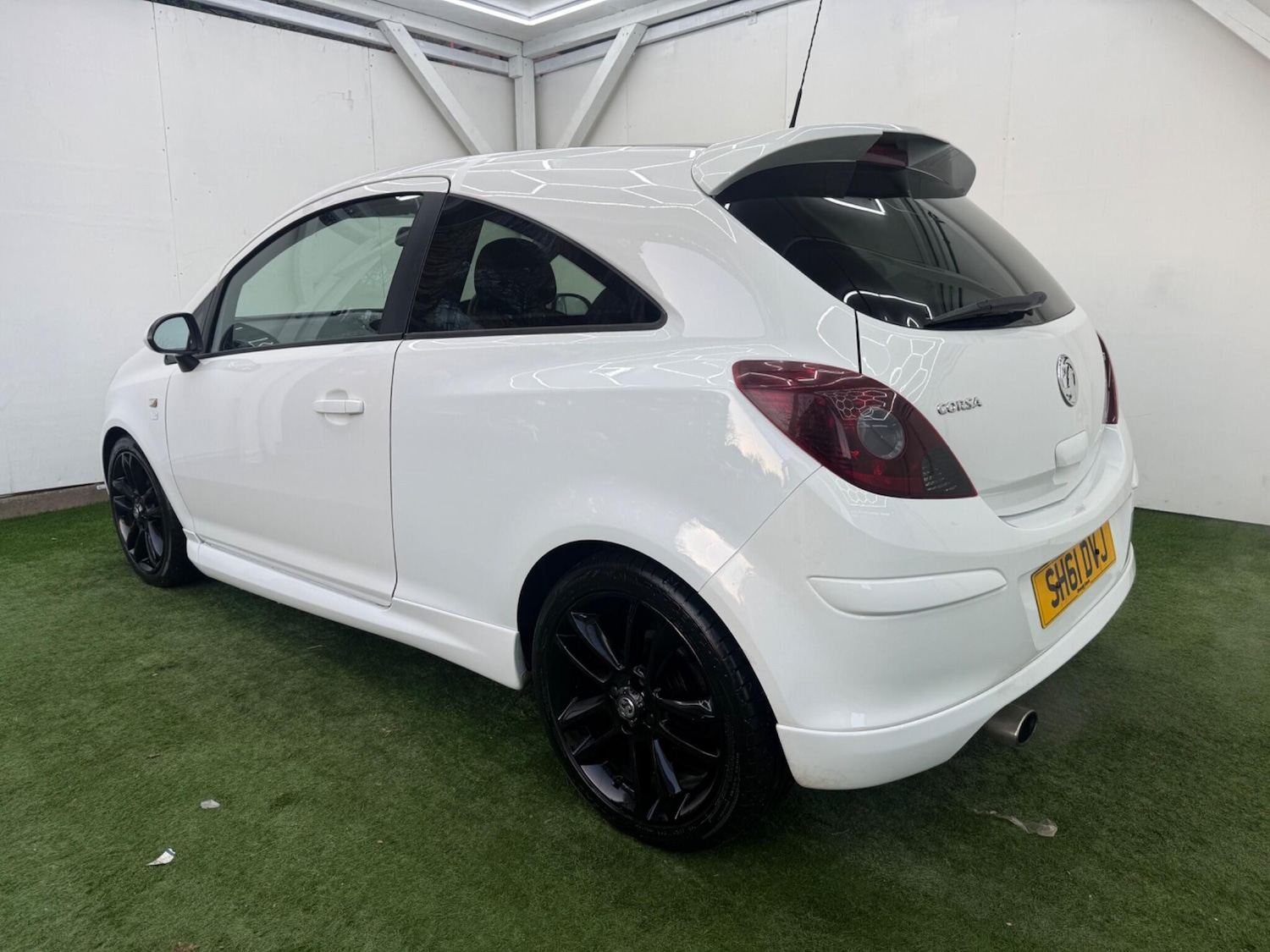 Used Vauxhall Corsa 2011 for sale - 77084487: Photo 9