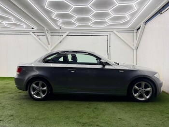 Used BMW 1 Series 2010 for sale - 77267667: Photo