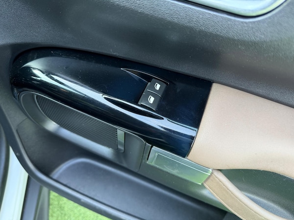 Used Citroen C4 Cactus 2014 for sale - 76246842: Photo 40