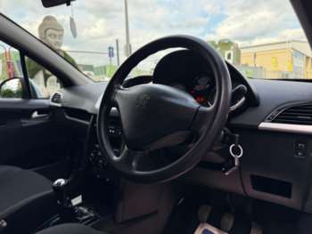 Used Peugeot 207 2010 for sale - 74875647: Photo