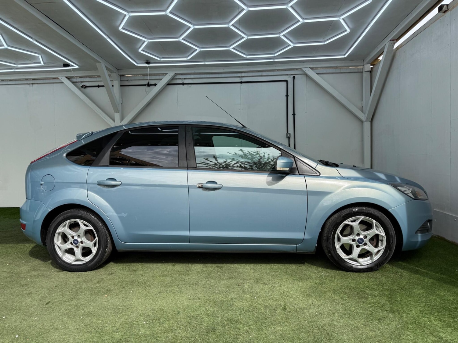 Used Ford Focus for sale - 78204023: Photo 2