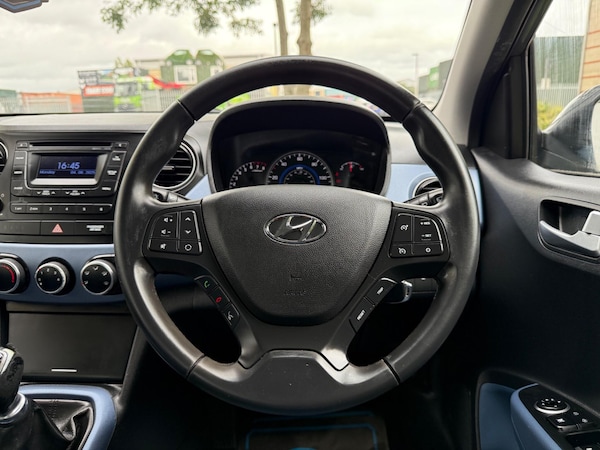 Used Hyundai i10 2014 for sale - 76259993: Photo 31