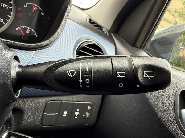 Used Hyundai i10 2014 for sale - 76259993: Photo 36