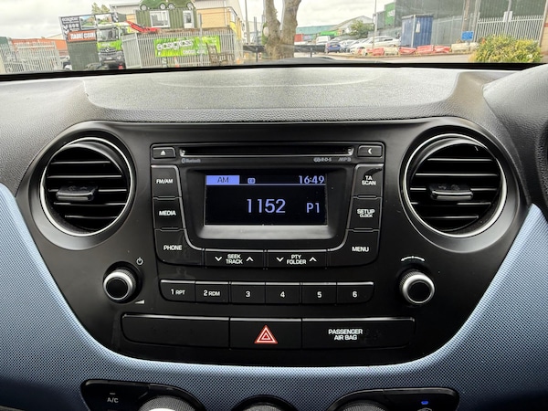Used Hyundai i10 2014 for sale - 76259993: Photo 43