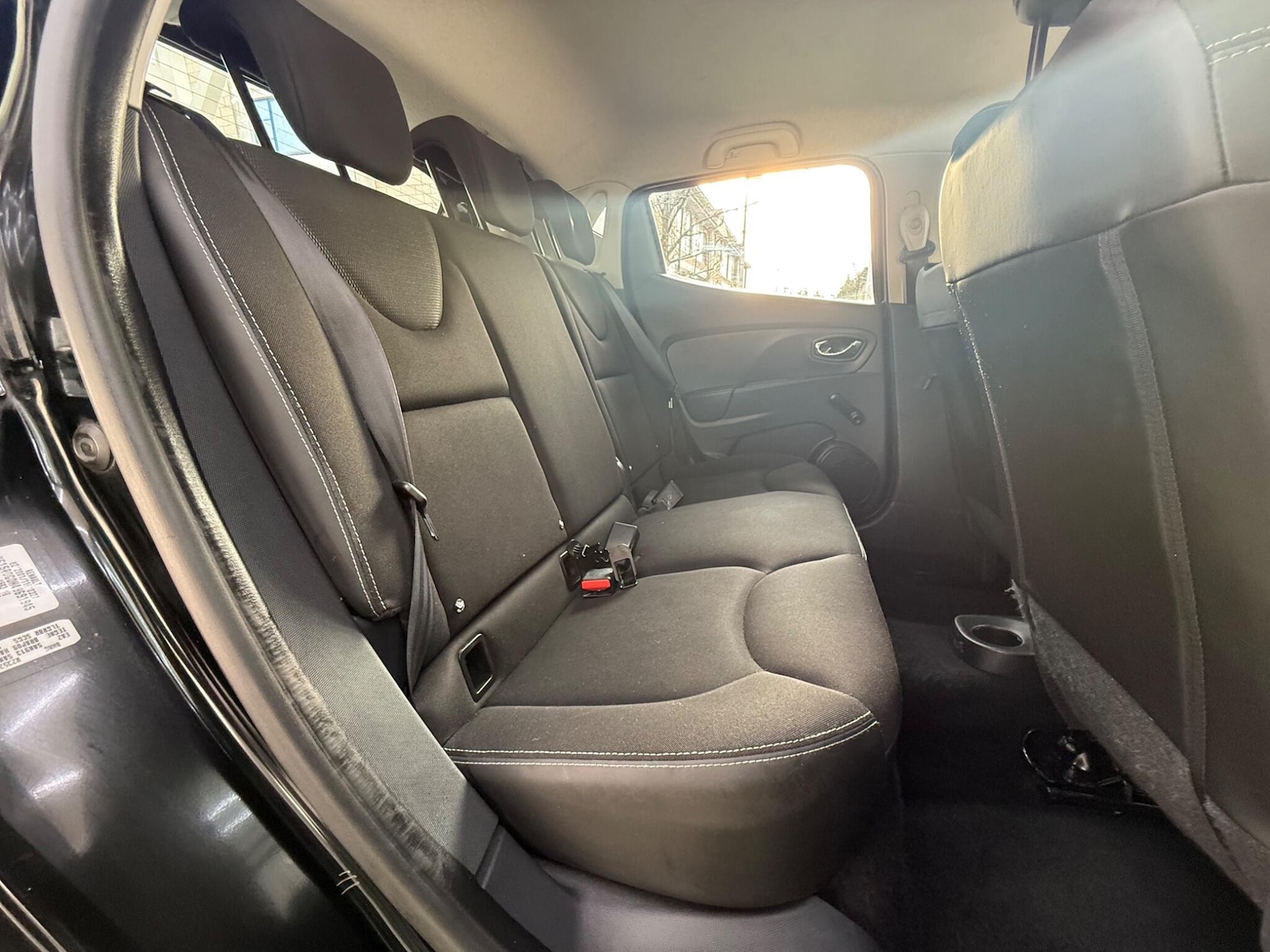 Used Renault Clio 2013 for sale - 77084426: Photo 20