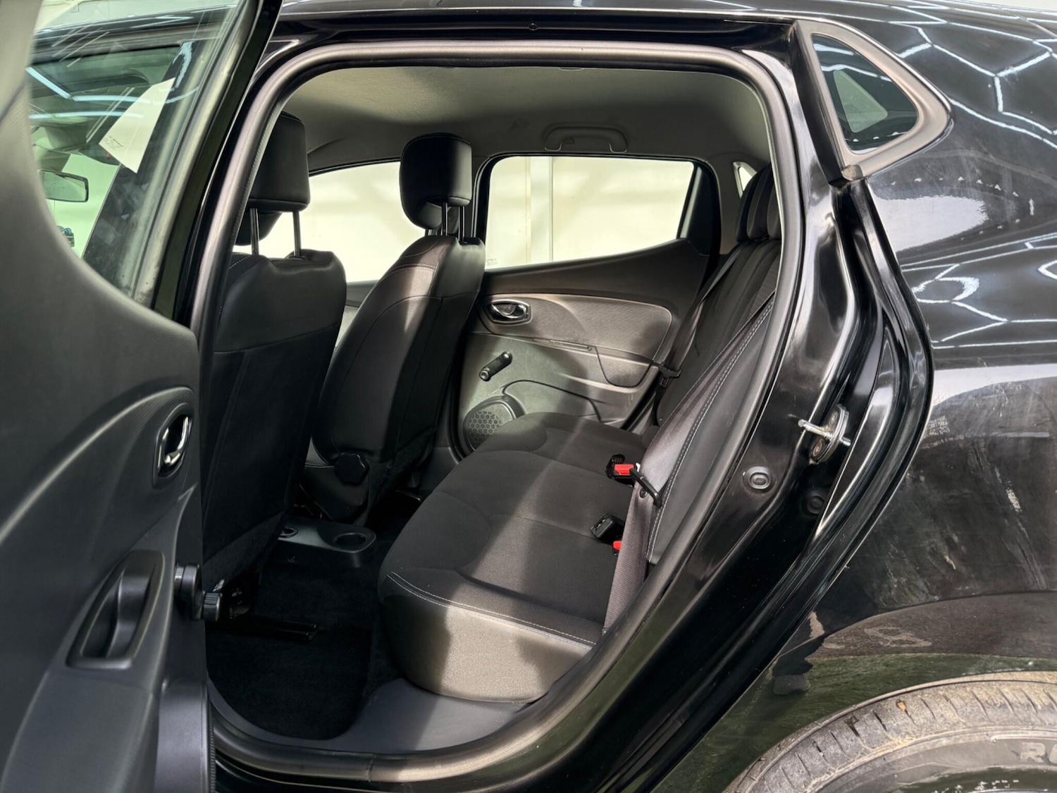 Used Renault Clio 2013 for sale - 77084426: Photo 22