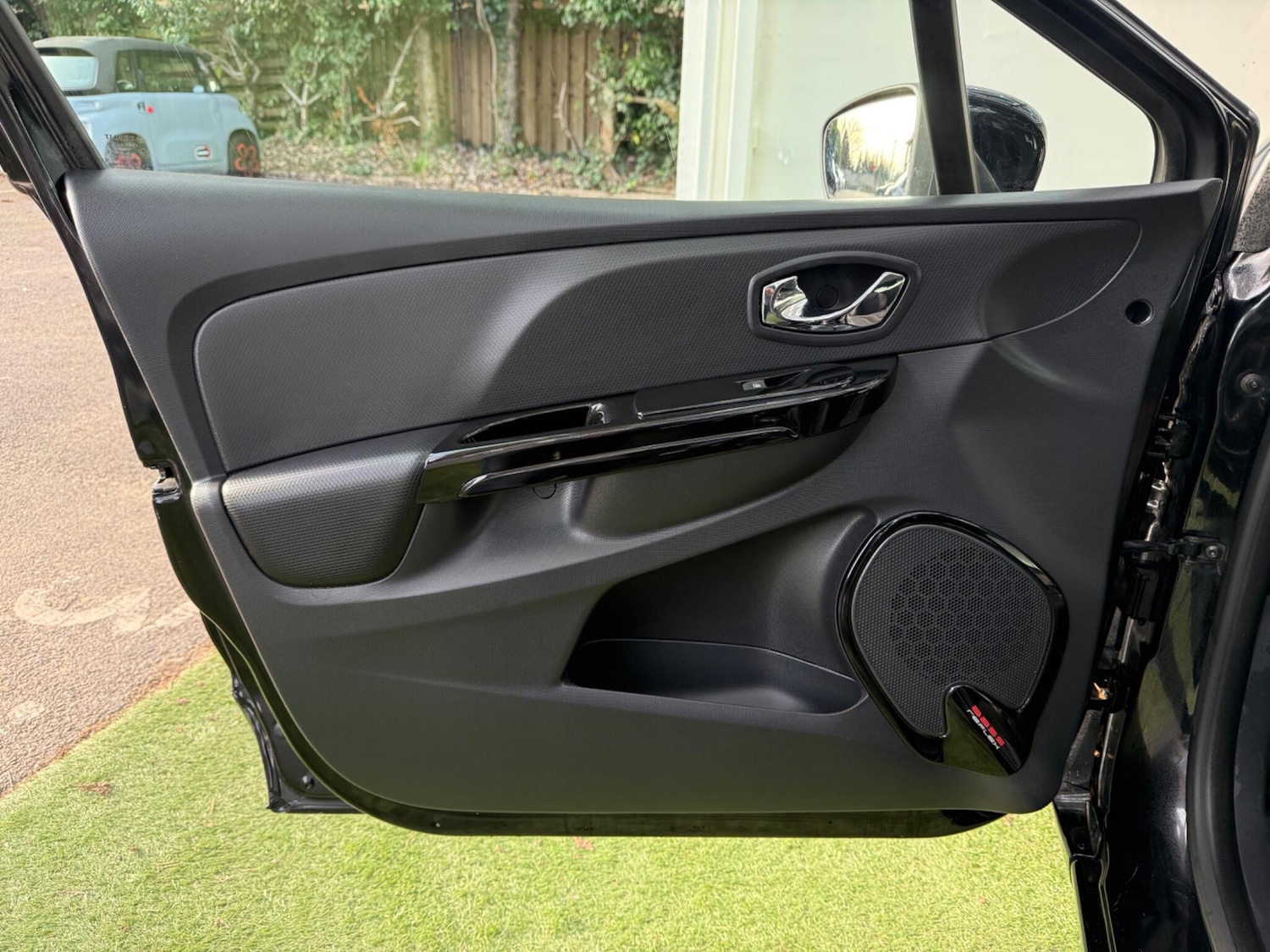 Used Renault Clio 2013 for sale - 77084426: Photo 27