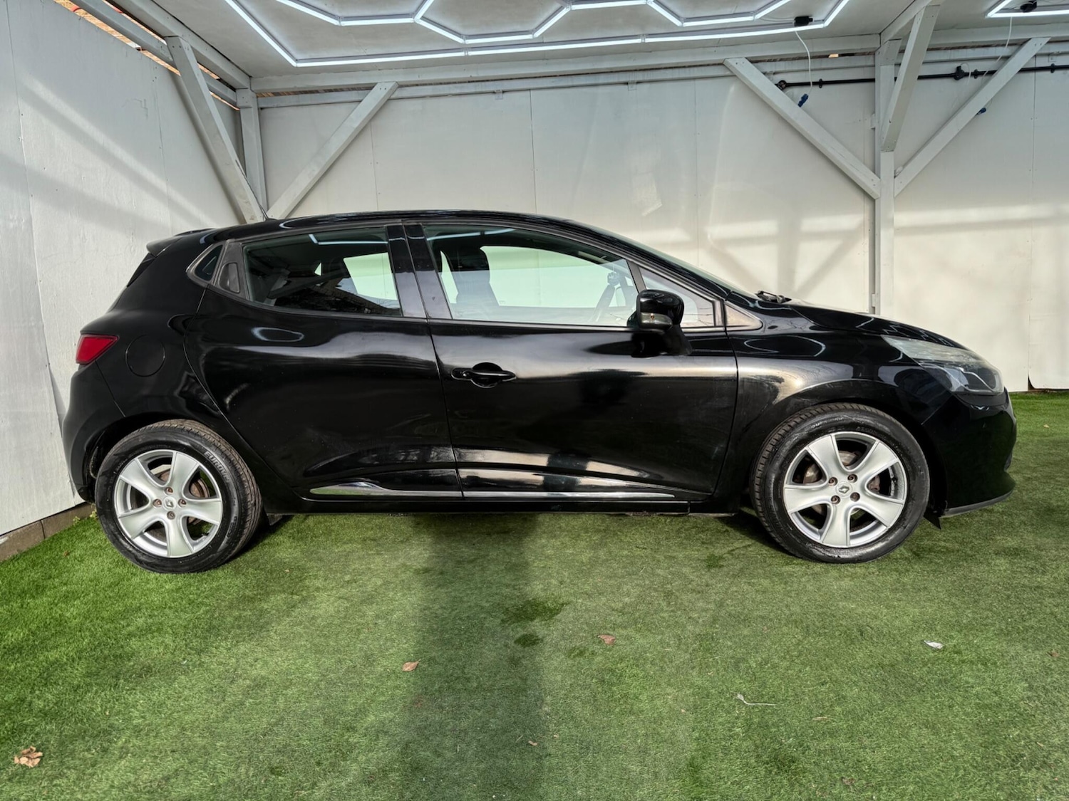 Used Renault Clio 2013 for sale - 77084426: Photo 5