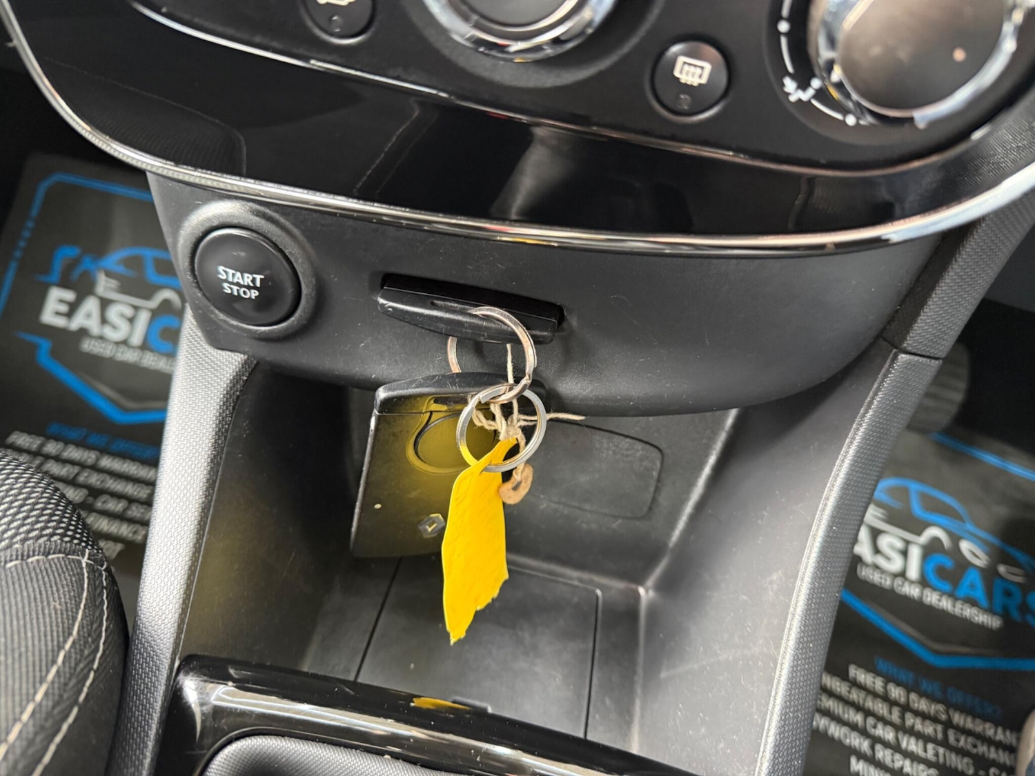 Used Renault Clio 2013 for sale - 77084426: Photo 50