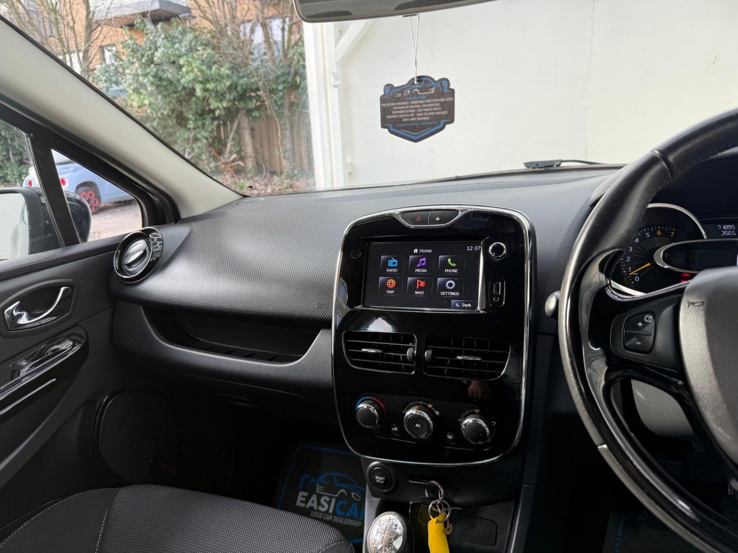 Used Renault Clio 2013 for sale - 77084426: Photo 53