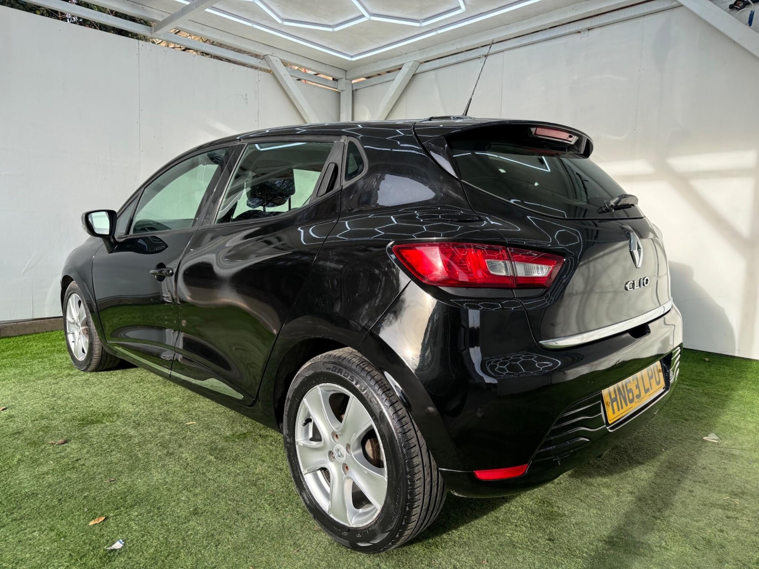 Used Renault Clio 2013 for sale - 77084426: Photo 9