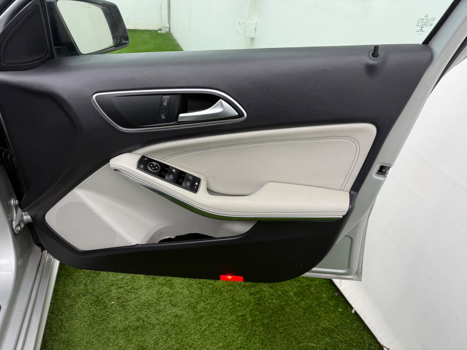 Used Mercedes-Benz A-Class 2014 for sale - 77305970: Photo 17