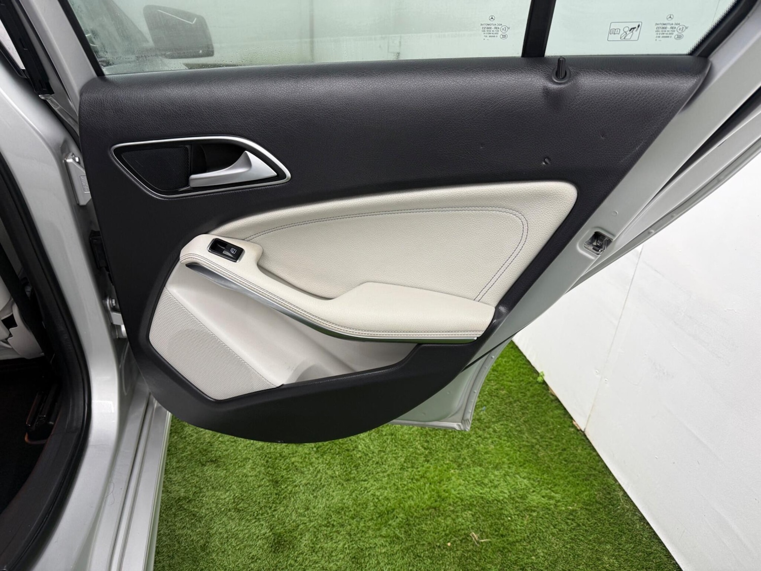 Used Mercedes-Benz A-Class 2014 for sale - 77305970: Photo 21