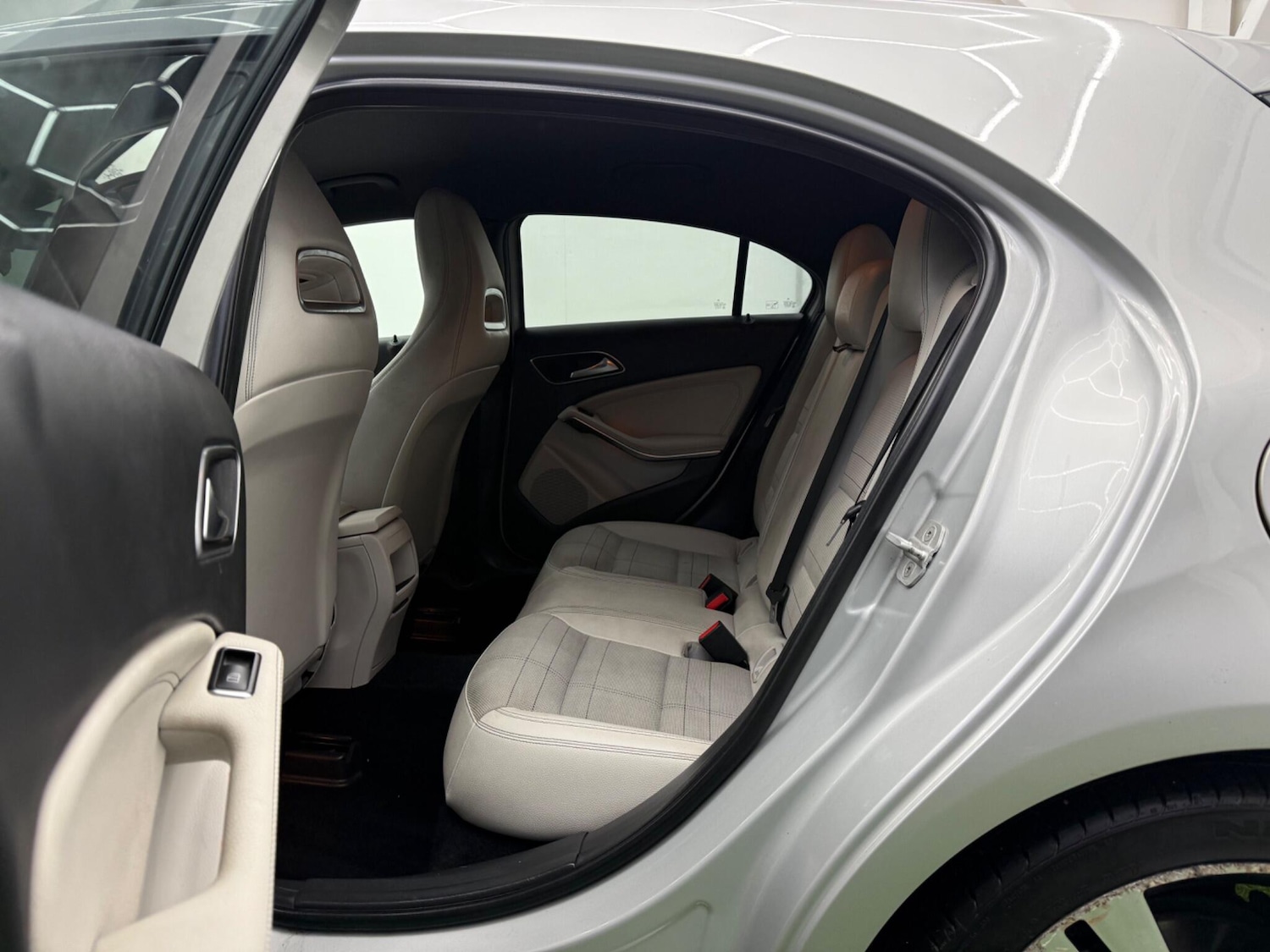 Used Mercedes-Benz A-Class 2014 for sale - 77305970: Photo 22