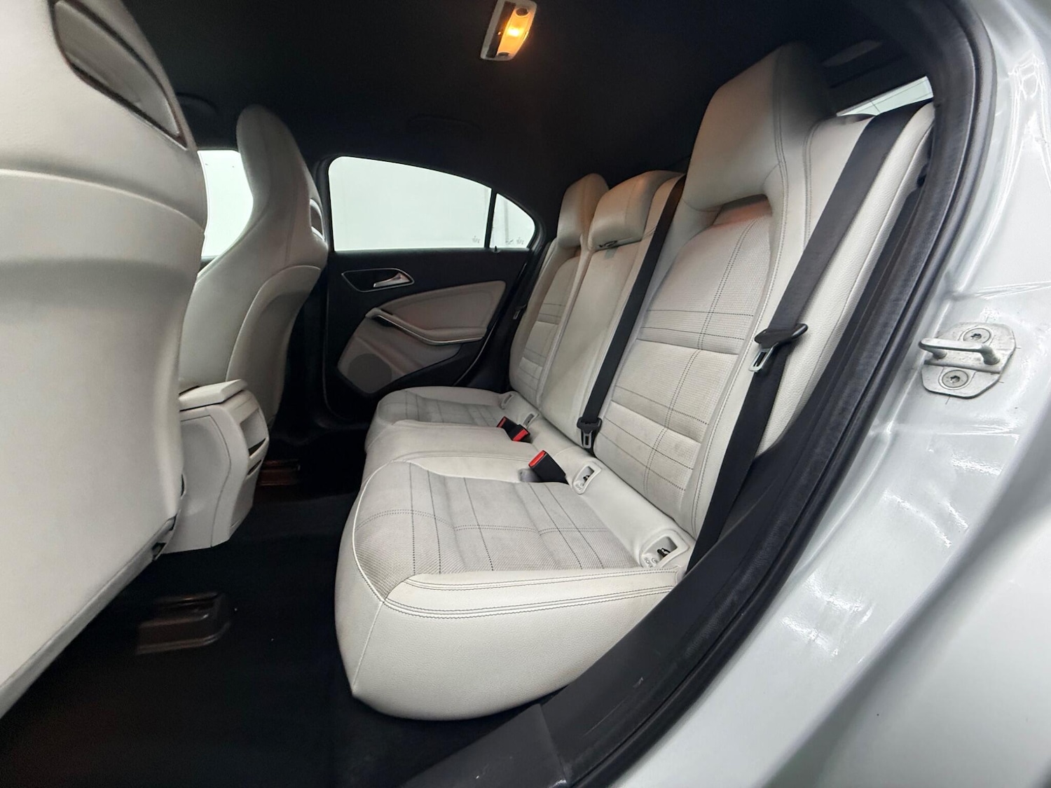 Used Mercedes-Benz A-Class 2014 for sale - 77305970: Photo 24