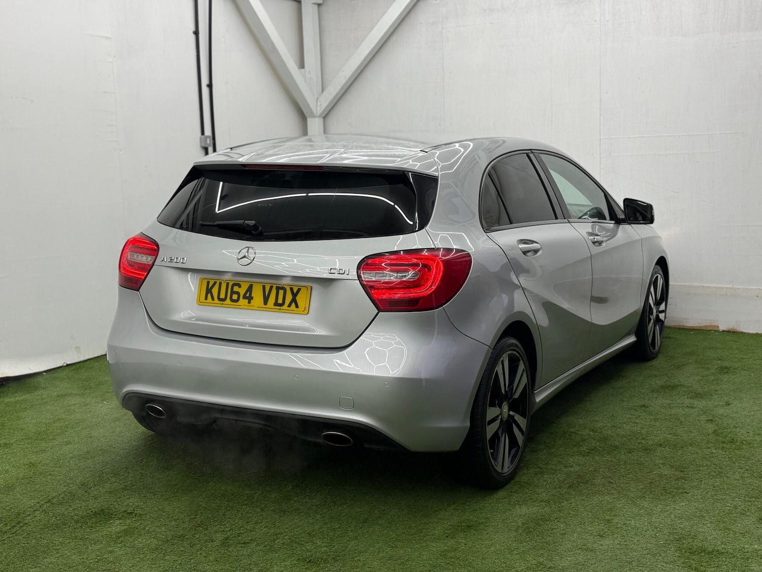 Used Mercedes-Benz A-Class 2014 for sale - 77305970: Photo 6