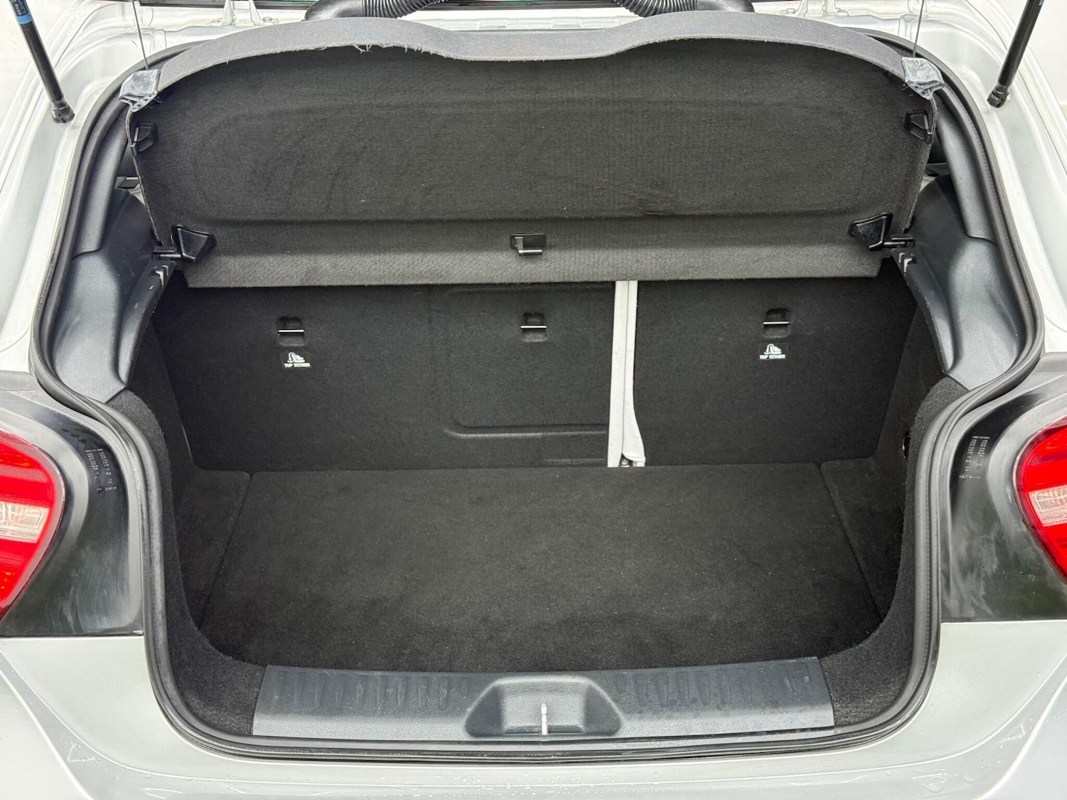 Used Mercedes-Benz A-Class 2014 for sale - 77305970: Photo 8