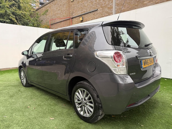 Used Toyota Verso 2016 for sale - 76238782: Photo 9