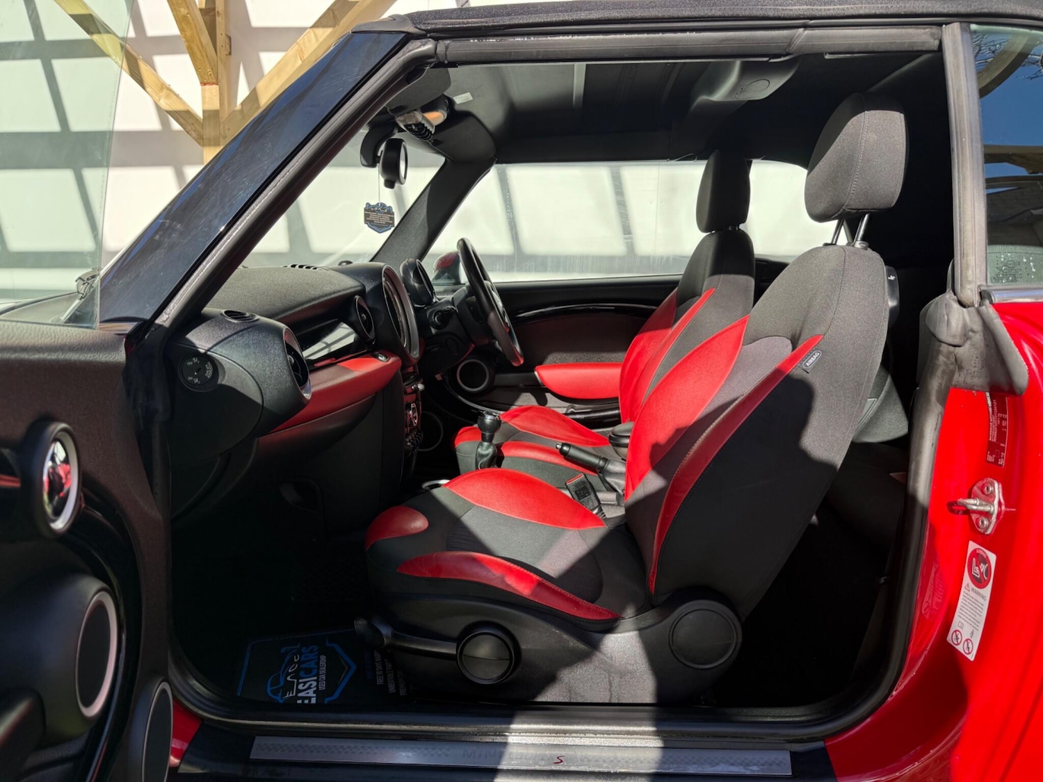 Used MINI Convertible 2012 for sale - 76522405: Photo 24