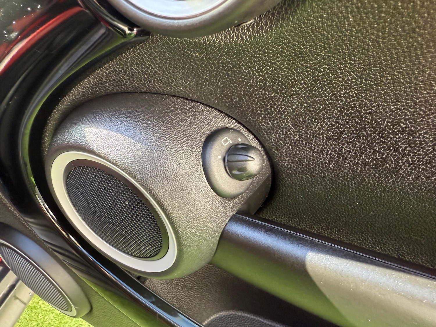 Used MINI Convertible 2012 for sale - 76522405: Photo 41