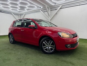 Used Volkswagen Golf 2009 for sale - 77737735: Photo