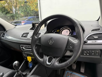 Used Renault Megane 2015 for sale - 76283436: Photo