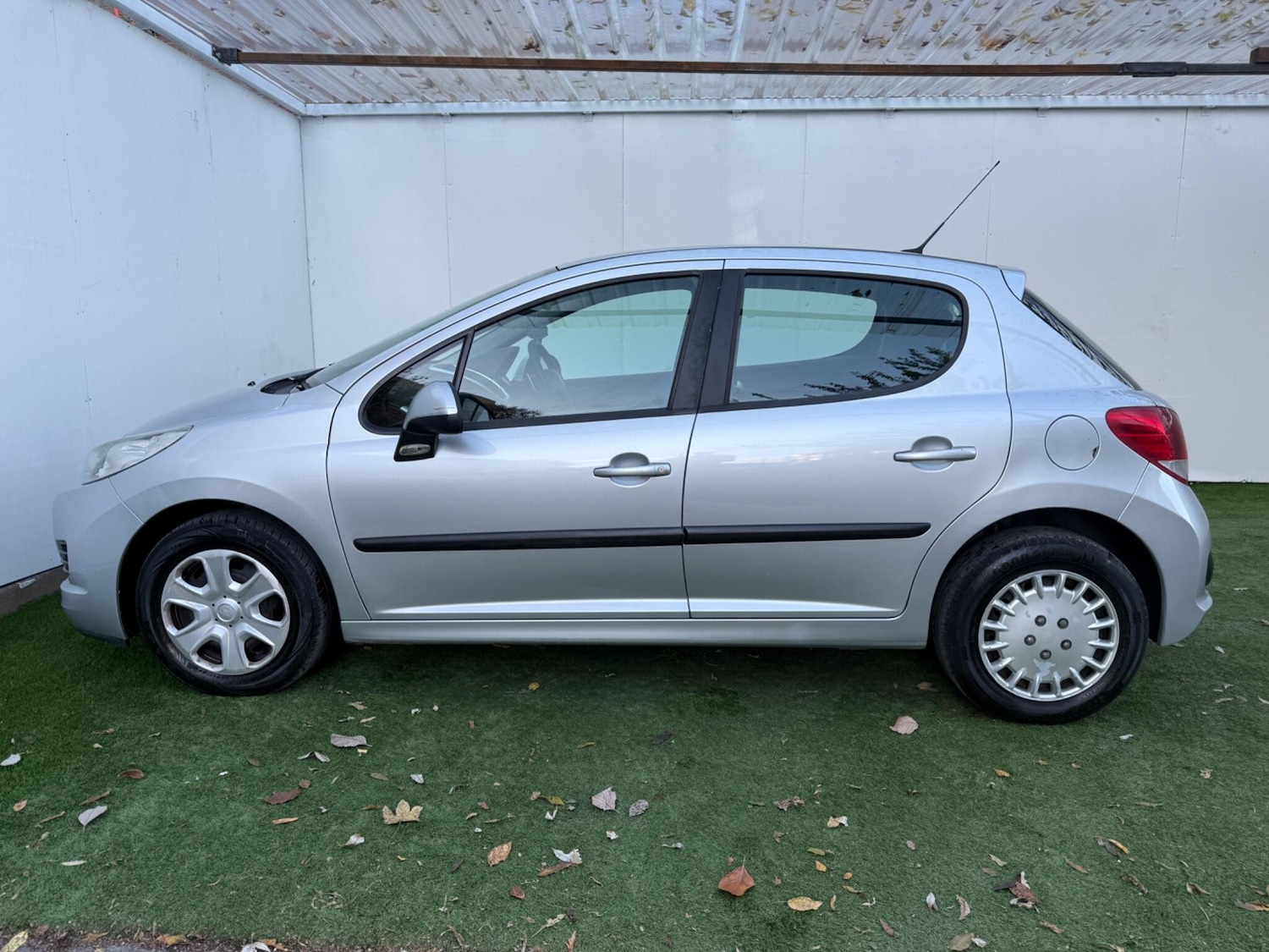 Used Peugeot 207 2010 for sale - 77054076: Photo 10