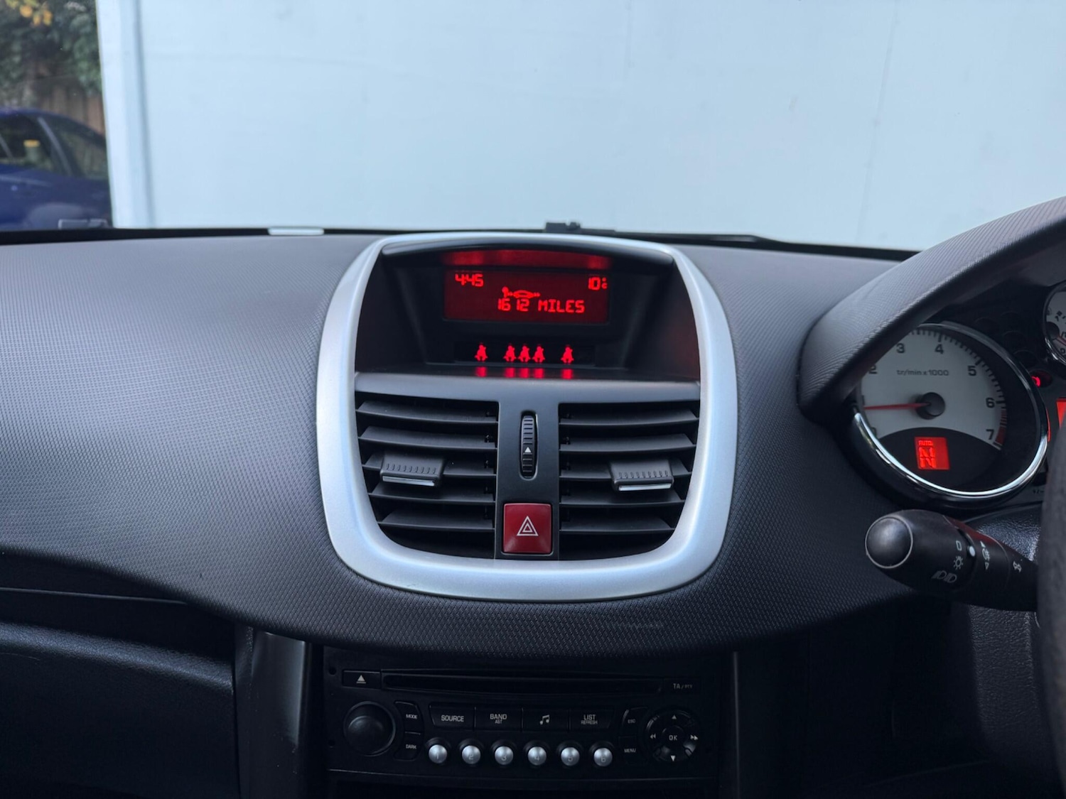 Used Peugeot 207 2010 for sale - 77054076: Photo 29