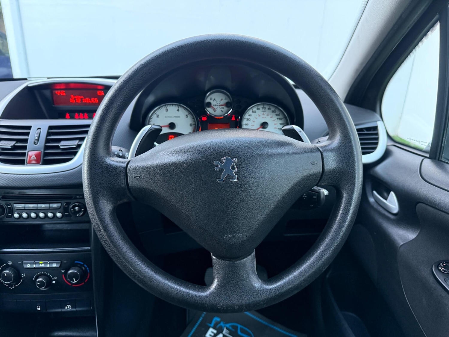 Used Peugeot 207 2010 for sale - 77054076: Photo 32