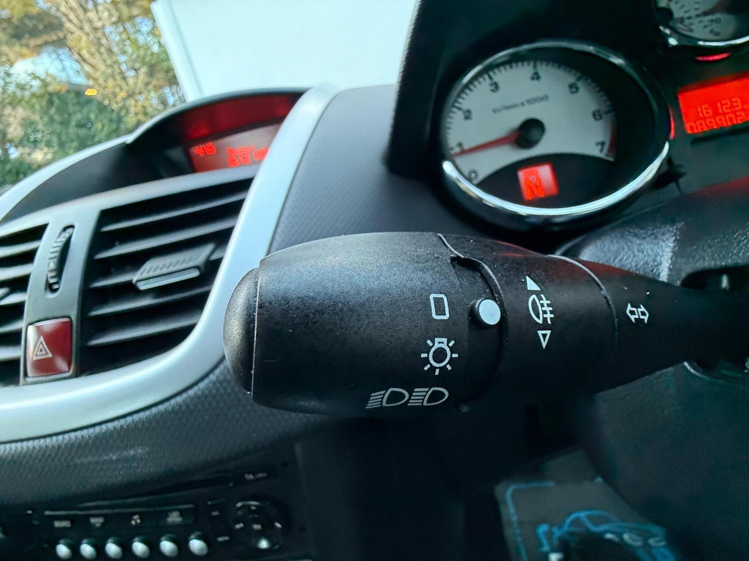 Used Peugeot 207 2010 for sale - 77054076: Photo 36