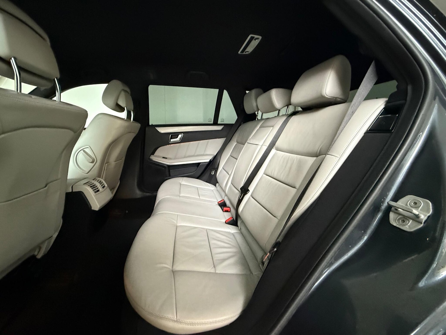 Used Mercedes-Benz E Class 2012 for sale - 76802232: Photo 22