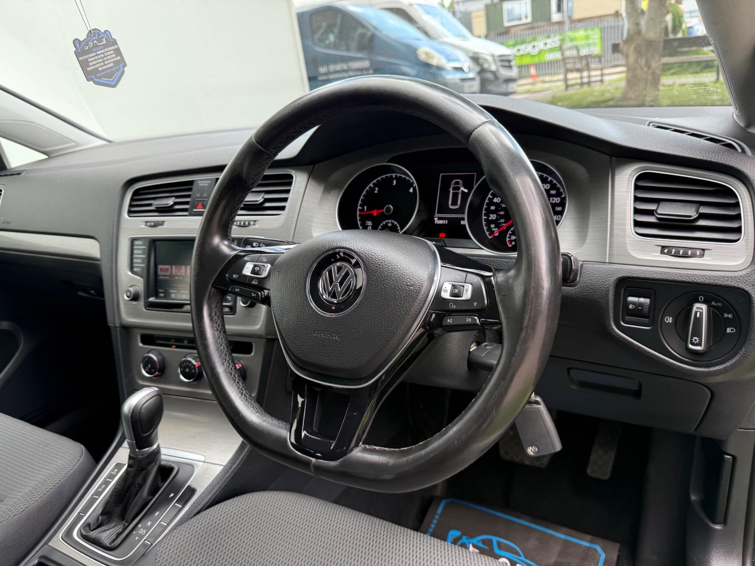 Used Volkswagen Golf 2015 for sale - 76976803: Photo 15