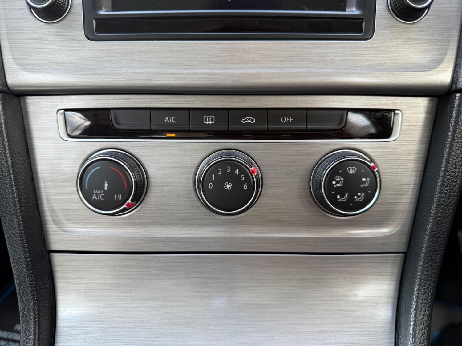 Used Volkswagen Golf 2015 for sale - 76976803: Photo 52