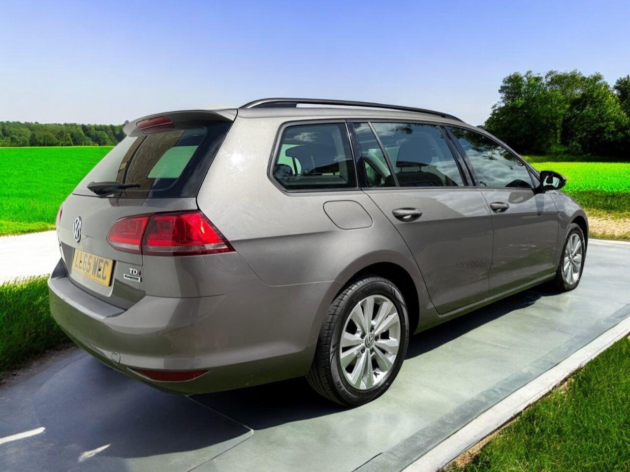 Used Volkswagen Golf 2015 for sale - 76976803: Photo 6