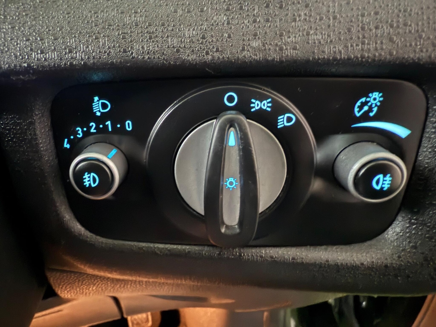 Used Ford Fiesta for sale - 76997209: Photo 40