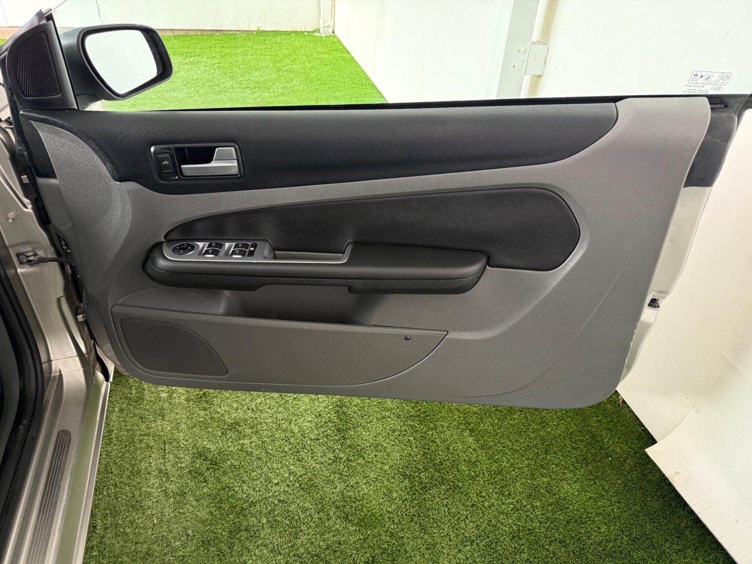 Used Ford Focus CC 2009 for sale - 76850461: Photo 23