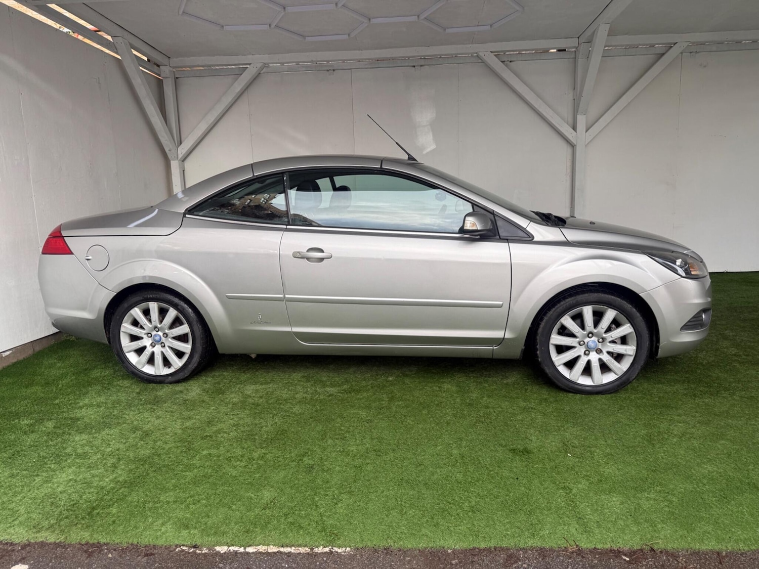 Used Ford Focus CC 2009 for sale - 76850461: Photo 5