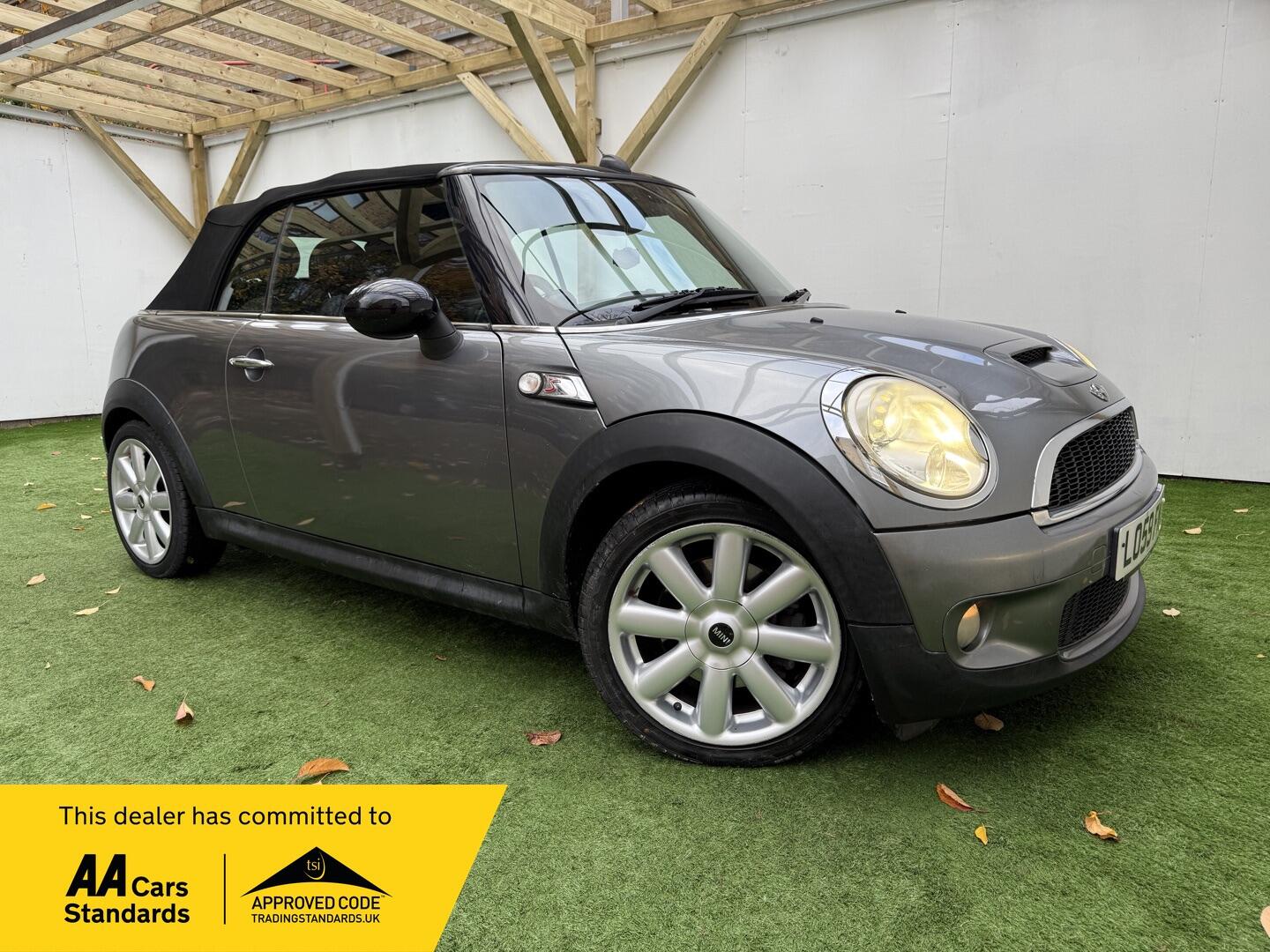 Used MINI Convertible 2009 for sale - 76522126: Photo 1