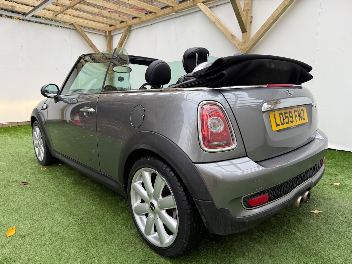 Used MINI Convertible 2009 for sale - 76522126: Photo 15